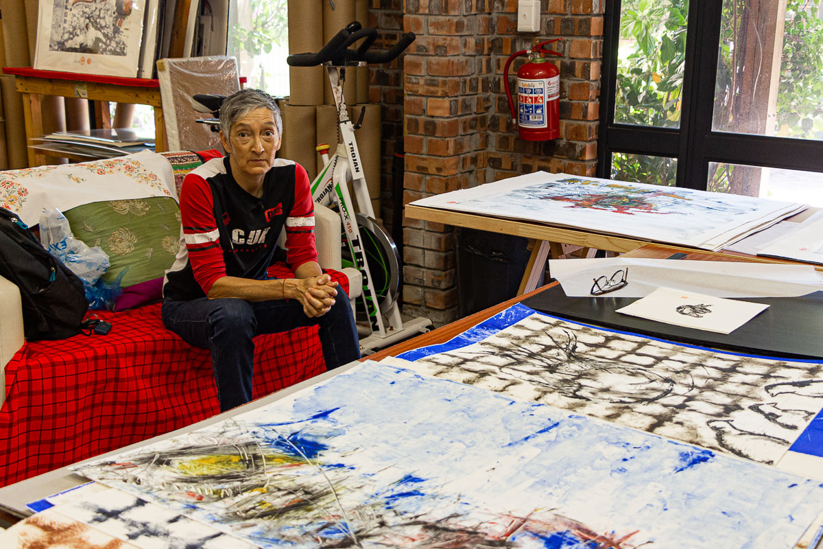 Shui-Lyn White in her studio